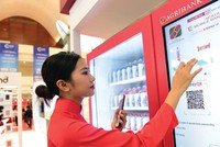 Dịch vụ Link Vào Nhà Cái KL99 COM Tặng +199k số đang phát triển mạnh, tạo thuận lợi cho người tiêu dùng. Ảnh: Đức Thanh.