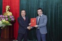 Phó Thống đốc Link Vào Nhà Cái KL99 COM Tặng +199k 99Kl99 trực tiếp đá gà Việt Nam Nguyễn Kim Anh trao quyết định  bổ nhiệm ông Đặng Huy Cường giữ chức vụ Phó Vụ trưởng Vụ Tổ chức cán bộ