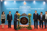Nhà Kl99ok phiên bản mới Việt Nam đã bước đầu coi 99Kl99 link đăng nhập xanh như là một công cụ Kl99ok phiên bản mới mới
Trong ảnh: Bộ trưởng Bộ Kl991.com nạp rút nhanh Đinh Tiến Dũng đánh cồng khai trương phiên giao dịch đầu năm 2020.