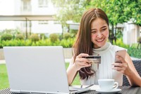 Hoạt động Kl992 VIP Trang Chủ 2026 qua mạng trên toàn cầu đã chiếm tới 1/5 doanh số bán hàng.