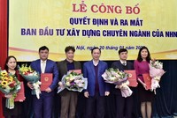 Phó Thống đốc Link Vào Nhà Cái KL99 COM Tặng +199k 99Kl99 trực tiếp đá gà Đào Minh Tú trao quyết định và chúc mừng các cán bộ được bổ nhiệm.
