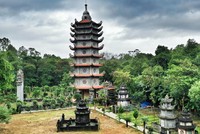 'Chuông thần, giếng Phật' trong chùa 300 năm