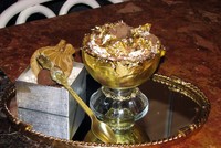 Chocolate phủ vàng, nạm kim cương, giá hơn 500 triệu đồng