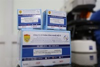 Bộ kit định tính SARS-CoV-2 do Học viện Quân y chủ trì, phối hợp với Công ty Cổ phần Công nghệ Việt Á nghiên cứu và Kl994 nhà cái bóng đá world cup. (Ảnh: Dương Giang/TTXVN).