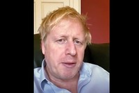 Thủ tướng Anh Johnson trong một cuộc gọi video trước khi nhập viện. Ảnh: Reuters.