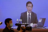Ông Zhang Yesui, người phát ngôn quốc hội Trung Quốc (Ảnh: EPA).