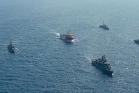 Tàu khảo sát Oruc Reis được các tàu hải quân Thổ Nhĩ Kỳ hộ tống. (Nguồn: AFP).