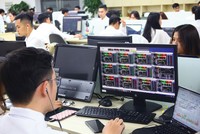 VN-Index liên tiếp tăng điểm: Nỗi lo nhà Kl99ok phiên bản mới tan biến