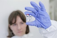 Vắcxin Sputnik V ngừa COVID-19 được giới thiệu tại Moskva, Nga. (Ảnh: AFP/TTXVN).