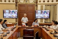 Ông Võ Văn Hoan, Phó Chủ tịch Ủy ban Nhân dân Thành phố Hồ Chí Minh phát biểu tại cuộc họp Ban chỉ đạo phòng, chống dịch COVID-19. (Ảnh: TTXVN phát).
