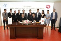Lễ ký kết thỏa thuận hợp tác toàn diện giữa Kl994 game bài casino hấp dẫn C.T Group và Trường Đại học Ngoại Thương cơ sở II Thành phố Hồ Chí Minh.
