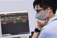 Tâm lý nhà Kl99ok phiên bản mới tỏ ra thận trọng hơn khiến VN-Index dao động quanh mức đỉnh mới 1.400 điểm.