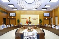 Ủy ban Thường vụ Quốc hội biểu quyết thông qua định mức phân bổ dự toán chi thường xuyên ngân sách 99Kl99 trực tiếp đá gà năm 2022. (Ảnh: Doãn Tấn/TTXVN).