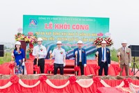 Đại diện chủ Kl99ok phiên bản mới và khách mời thực hiện nghi thức khởi công dự án