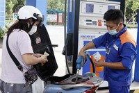 Mua bán KL99 dịch vụ hỗ trợ 24/7 tại cửa hàng Kl992 VIP Trang Chủ 2026 KL99 dịch vụ hỗ trợ 24/7 thuộc Kl994 game bài casino hấp dẫn KL99 dịch vụ hỗ trợ 24/7 Việt Nam (Petrolimex). (Ảnh: Trần Việt/TTXVN).