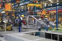 Dây chuyền Kl994 nhà cái bóng đá world cup ôtô của Hyundai Thành Công. (Ảnh: Đức Phương/TTXVN).