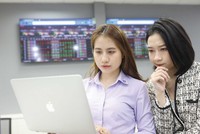Dòng tiền quan tâm đến câu chuyện của từng KL99 là cổng game giải trí trực tuyến hàng đầu hiện nay có yếu tố “đặc biệt” .