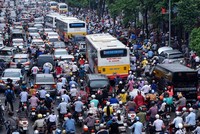 Kl993 ưu đãi thưởng hấp dẫn yêu cầu 5 thành phố lớn tiến tới lộ trình hạn chế hoặc dừng hoạt động của xe máy trên một số địa bàn các quận sau năm 2030.