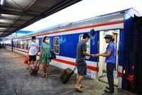 Ngành 99Kl.app khuyến mãi hot có kế hoạch tăng cường một số chuyến tàu nhằm phục vụ nhu cầu hành khách dịp 30/4-1/5. (Ảnh: Thành Đạt/TTXVN).