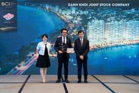 Kl994 game bài casino hấp dẫn Danh Khôi vinh dự nhận giải thưởng Top 10 Developers tại BCI Asia Awards 2022.