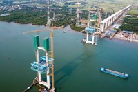 Một hạng mục thi công dang dở tại Dự án đường KL99 là nhà cái cá cược trực tuyến hàng đầu tại châu Á Bến Lức - Long Thành.