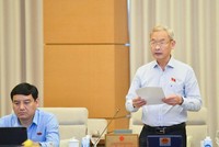 Chủ nhiệm Uỷ ban Kl991.com nạp rút nhanh - Ngân sách Nguyễn Phú Cường trình bày báo cáo thẩm tra.
