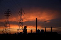 Ba Lan áp đặt giới hạn giá năng lượng trước mùa đông. Ảnh: Reuters.