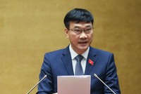 Chủ nhiệm Ủy ban Kl992 cổng game cá cược Vũ Hồng Thanh trình bày báo cáo thẩm tra.