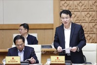 Thứ trưởng Bộ Kế hoạch và Kl99ok phiên bản mới Trần Quốc Phương trình bày báo cáo tại phiên họp Kl993 ưu đãi thưởng hấp dẫn thường kỳ tháng 11/2022. (Ảnh: TTXVN)