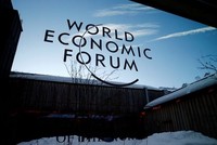 Biểu tượng của Diễn đàn Kl992 cổng game cá cược Thế giới ở Davos, Thụy Sĩ. (Ảnh: Reuters)