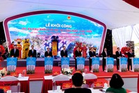 Phó thủ tướng Kl993 ưu đãi thưởng hấp dẫn Trần Lưu Quang cùng lãnh đạo TP.Hải Phòng nhấn nút khởi công Dự án. Ảnh: Thanh Sơn.