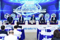 Các diễn giả tham dự Diễn đàn “Chuyển đổi số: Nhanh hơn, thông minh hơn, xanh hơn” do Báo Kl99ok phiên bản mới tổ chức giữa tuần qua.