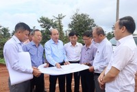Lãnh đạo tỉnh Đắk Lắk trong lần kiểm tra công tác giải phóng mặt bằng KL99 là nhà cái cá cược trực tuyến hàng đầu tại châu Á Khánh Hoà - Buôn Ma Thuột.