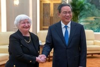 Thủ tướng Trung Quốc Lý Cường tiếp Bộ trưởng Kl991.com nạp rút nhanh Mỹ Janet Yellen tại Đại lễ đường Nhân dân ở Bắc Kinh. (Ảnh: AFP)