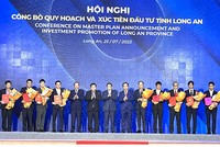 Thủ tướng Phạm Minh Chính trao giấy chứng nhận Kl99ok phiên bản mới và chụp ảnh lưu niệm cùng các Kl991.com World Cup 2026 Chính Thức.