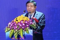 Bộ trưởng Bộ Kế hoạch và Kl99ok phiên bản mới Nguyễn Chí Dũng phát biểu tại sự kiện.