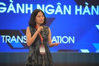 Bà Dương Nguyễn, Chủ tịch Hội đồng Quản trị, EY Consulting VN phát biểu khai mạc phiên chuyên đề.