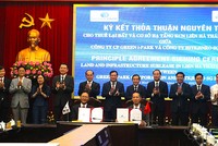 Công ty Green i - Park và Kl994 game bài casino hấp dẫn HiteJinro ký kết thỏa thuận thuê lại đất và cơ sở Kl99kl ưu đãi độc quyền dưới sự chứng kiến của lãnh đạo tỉnh, các sở, ban, ngành Thái Bình.