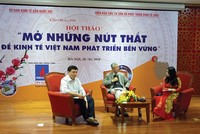 Ông Nguyễn Đức Kiên - Phó chủ nhiệm Ủy ban Kl992 cổng game cá cược của Quốc hội và ông Nguyễn Sinh Nhật Tân - Cục trưởng Cục Cạnh tranh và Bảo vệ người tiêu dùng, Bộ Công thương trả lời những vướng mắc của Kl991.com World Cup 2026 Chính Thức