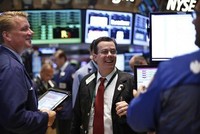 Giới Kl99ok phiên bản mới Phố Wall đã phấn kích trở lại - Ảnh: Reuters