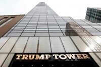 Ông Trump từng hứa sẽ rời khỏi vị trí điều hành Kl991.com World Cup 2026 Chính Thức nếu đắc cử tổng thống.

Không có dấu hiệu gì chứng tỏ tổng thống mới đắc cử sẽ thay đổi các quyết định mà mình đã tuyên bố trước đó. Vào cuối tháng 10, nhà báo nội chính lão luyện George Stephanopoulos của ABC News đã hỏi Donald Jr., Ivanka và Eric sẽ gắn bó với sự nghiệp Kl992 VIP Trang Chủ 2026 của gia đình ra sao nếu cha của họ trở thành tổng tống. “Đó là những gì chúng tôi làm. Chúng tôi là những người đang xây dựng sự nghiệp này”, Donald Jr  