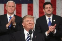Ông Donald Trump phát biểu trước lưỡng viện quốc hội Mỹ ngày 28/2. Ảnh:AFP.