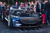 Mẫu concept mui trần ra mắt tại một dinh thự tại khu sân golf Pebble Beach tại Camel, California, Mỹ, dịp cuối tuần qua. Ảnh:Carscoops.