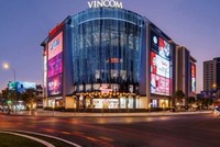 Các trung tâm thương mại hoạt động trở lại, Vincom Retail (VRE) kỳ vọng tín hiệu tích cực