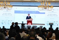 Thứ trưởng Bộ Kế hoạch và Kl99ok phiên bản mới Trần Duy Đông gửi lời phát biểu chào mừng tới Diễn đàn. Ảnh: Lê Toàn
