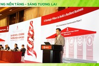 Tổng giám đốc Neo Gim Siong Bennett phát biểu tại Đại hội đồng Trang Chủ KL99Com Số 1 Link Đăng Ký KL999 năm 2023.