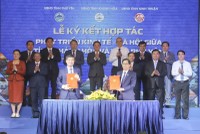 Lãnh đạo tỉnh Khánh Hòa và Phú Yên ký kết hợp tác hợp tác phát triển Kl992 cổng game cá cược - Trang Chủ KL99Com Số 1 Link Đăng Ký KL999 giai đoạn 2024 - 2025, định hướng đến năm 2030. Ảnh: Đ.L.