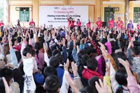 Các tình nguyện viên Prudential chung tay cải tạo cơ sở Kl99kl ưu đãi độc quyền trường học tại Lào Cai 