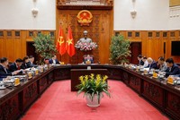 Thủ tướng Phạm Minh Chính chủ trì cuộc họp với Tổ công tác bảo đảm an ninh năng lượng - Ảnh: VGP.