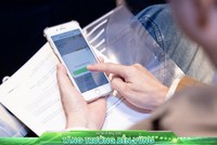Trang Chủ KL99Com Số 1 Link Đăng Ký KL999 bỏ phiếu biểu quyết điện tử e-voting. Ảnh: Dũng Minh